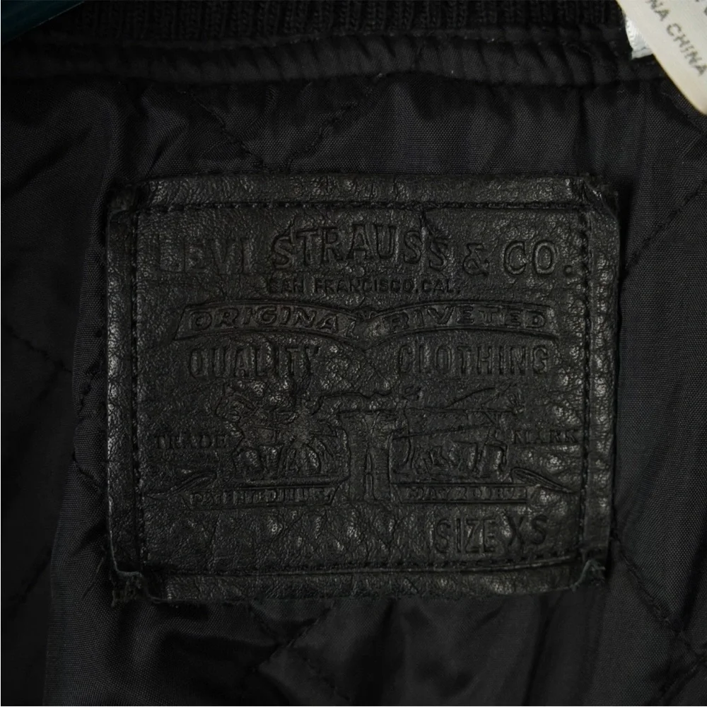 Levi’s Quilted Bomber Trucker Jacket MA-1 Sleeve Zip Pocket Mens Size XS Black
